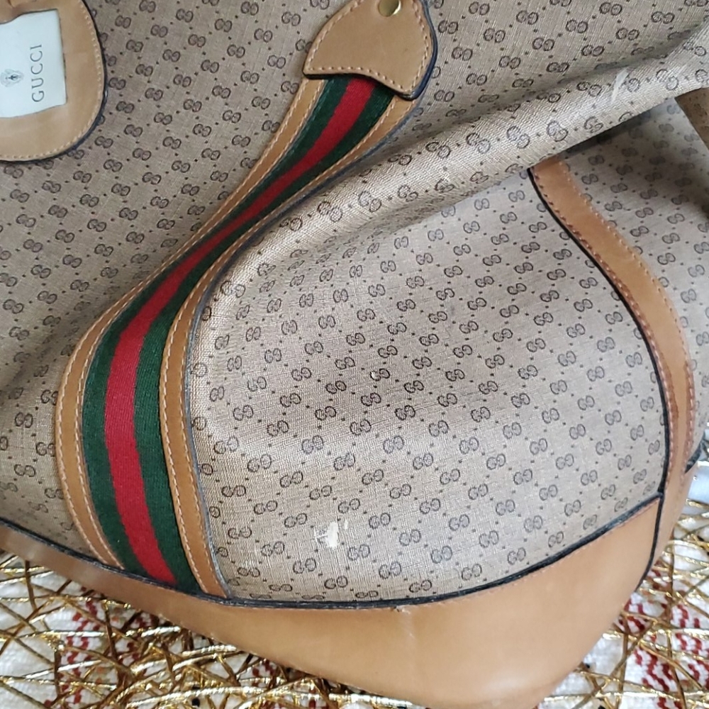 Authentic Gucci Weekend Bag - Picture 12 of 16